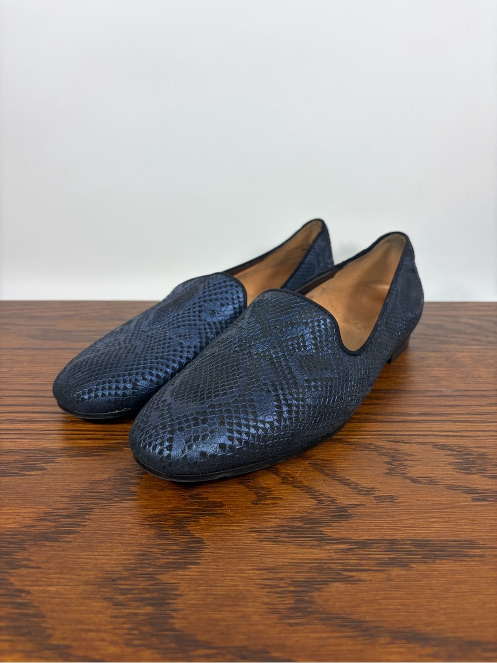 Vionic Willa II Loafer Flats Shoes Dark Blue Snakeskin Pattern Women's size 8